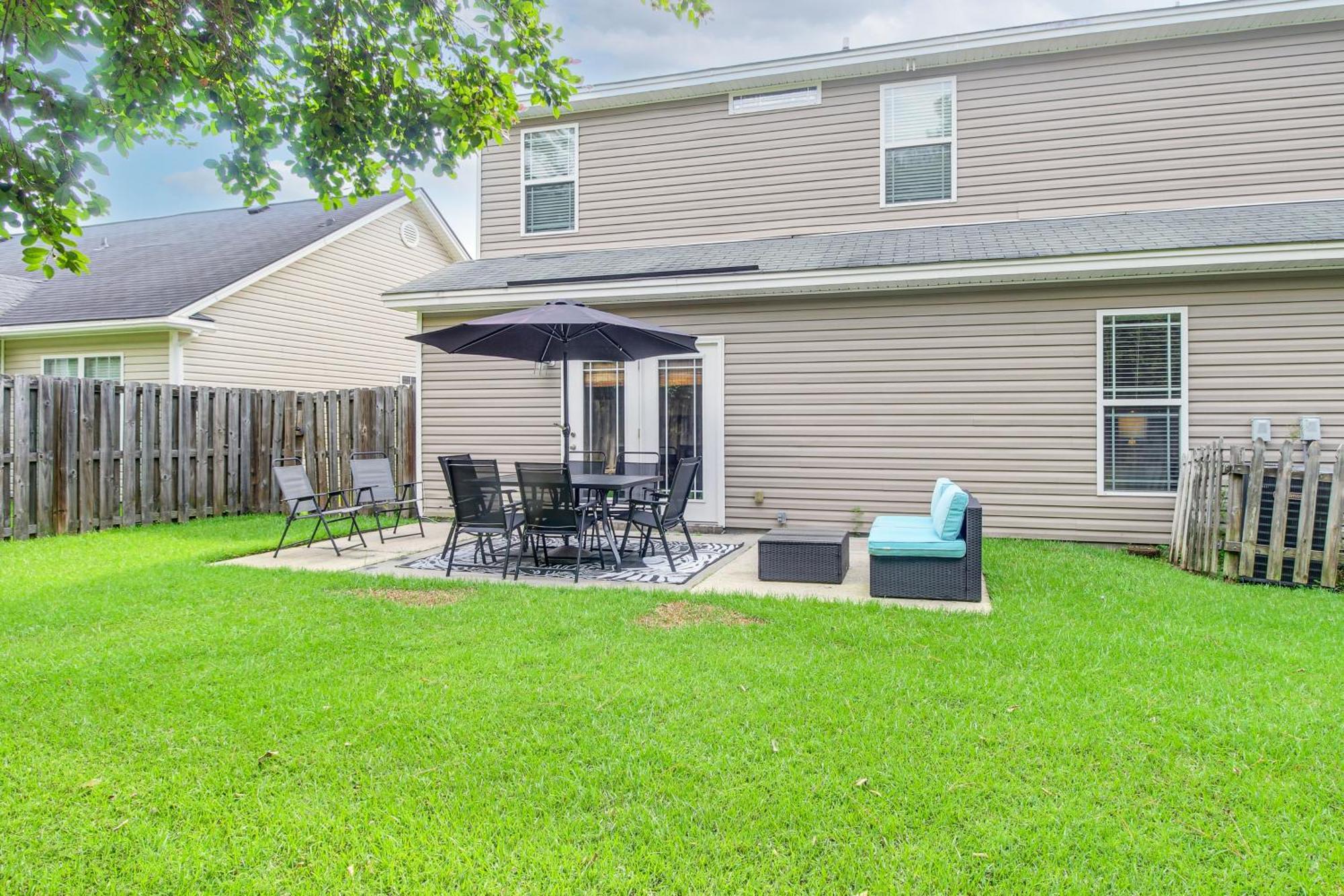 סוואנה Spacious Pooler Home With Family-Friendly Perks מראה חיצוני תמונה